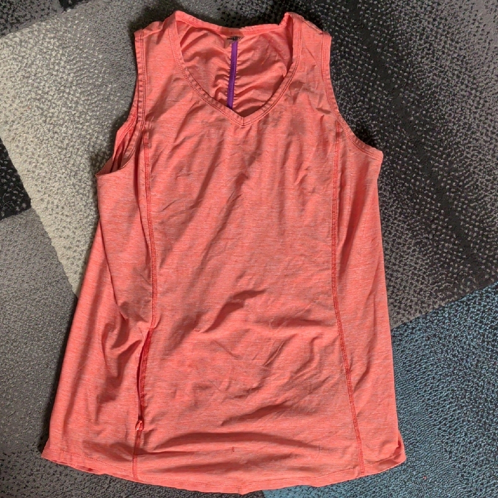 Duluth Trading Co Coral Pink (looks more orange to me) Athletic V-Neck Tank
